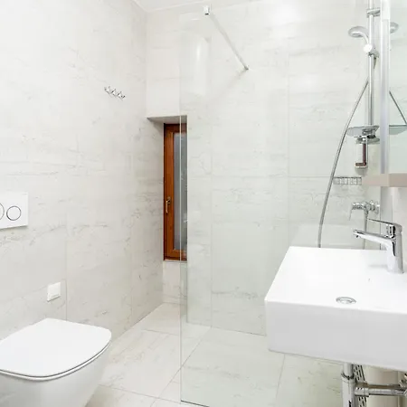Al Porto - New! Couette-café 4*